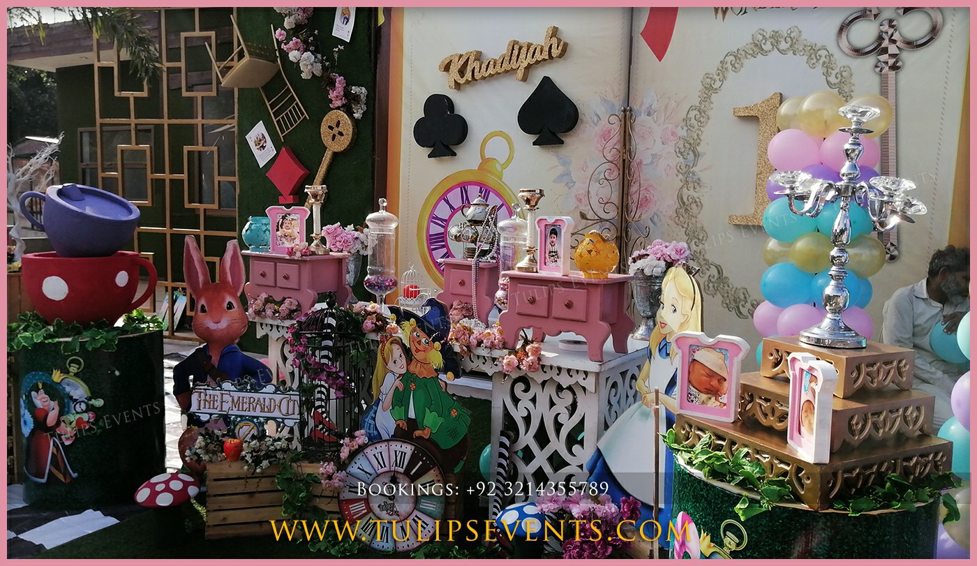 Alice in Wonderland Theme Birthday Party ideas in Pakistan (10)