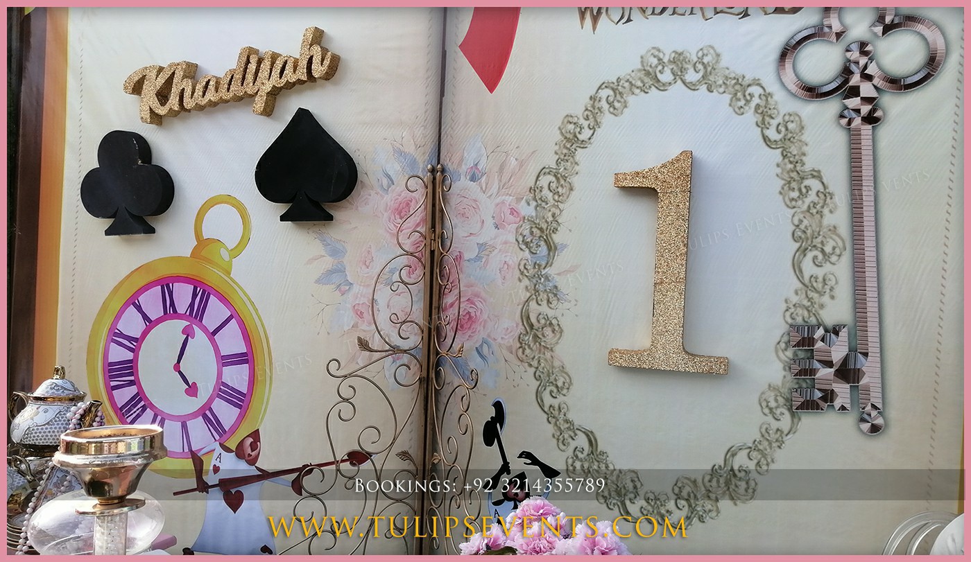 Alice in Wonderland Theme Birthday Party ideas in Pakistan (7)